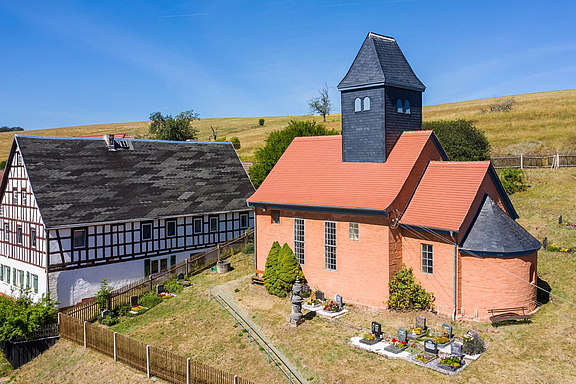 kirche-stanau_c_Joerg-Uwe-Jahn.jpg  