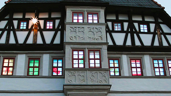 hero-neustaedter_adventskalender-fenster_c_SNO.jpg  