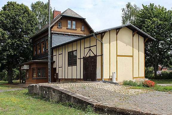 20250914-Bahnhof_Knau_c_Rolf_Hermann.jpg  
