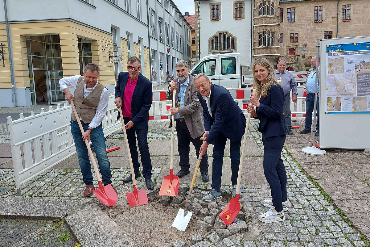 Spatenstich für Großprojekt in der Innenstadt von Neustadt an der Orla