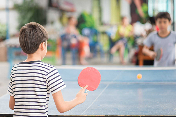 tischrtennis-kinder_c_123rf.jpg  