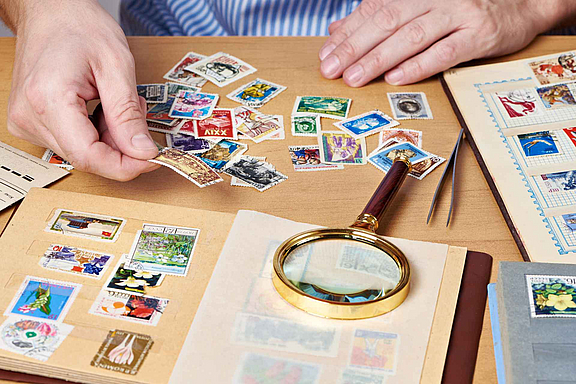 briefmarkensammler_c_123rf.jpg