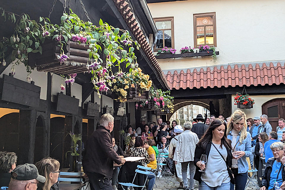 brunnenfest-weinabend_c_SNO.jpg