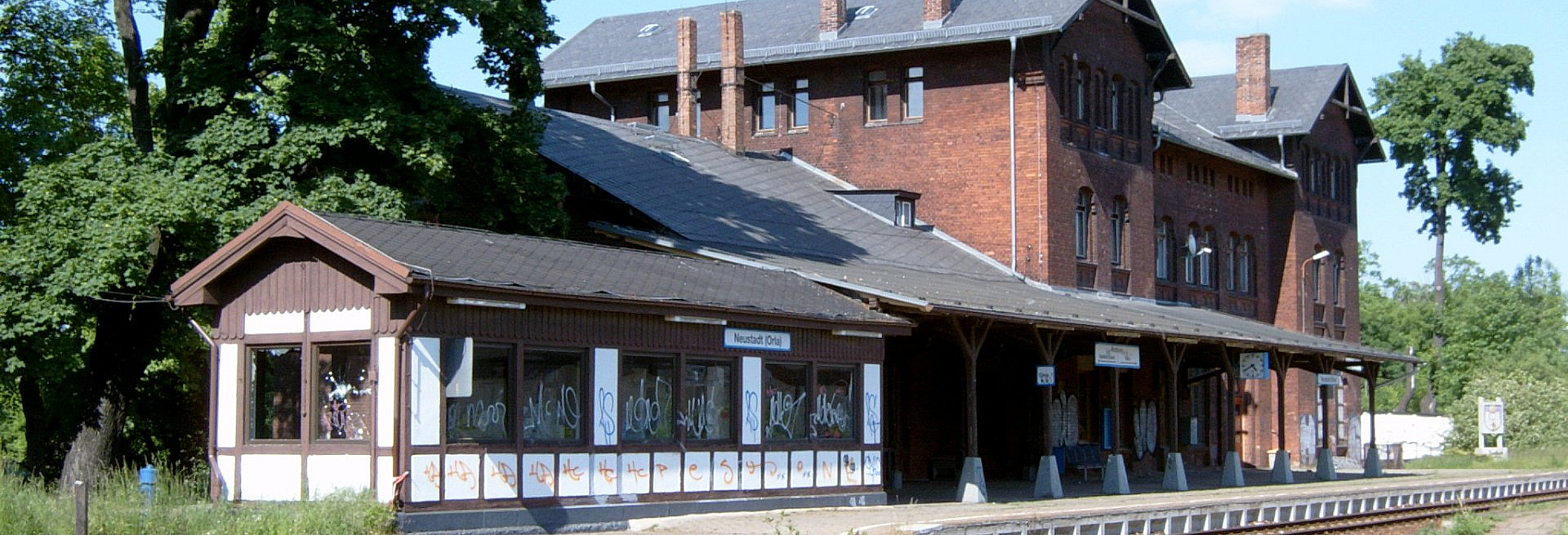 hero-bahnhofsgebaeude_c_Historische_Sammlungen_SNO_FS-Ric-069.jpg